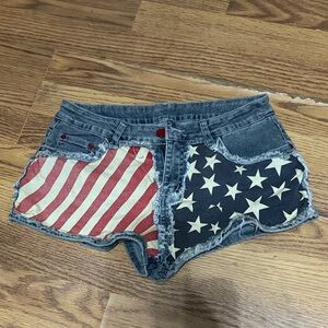ROMWE American Flag Patchwork Denim Shorts - Red/Blue/White